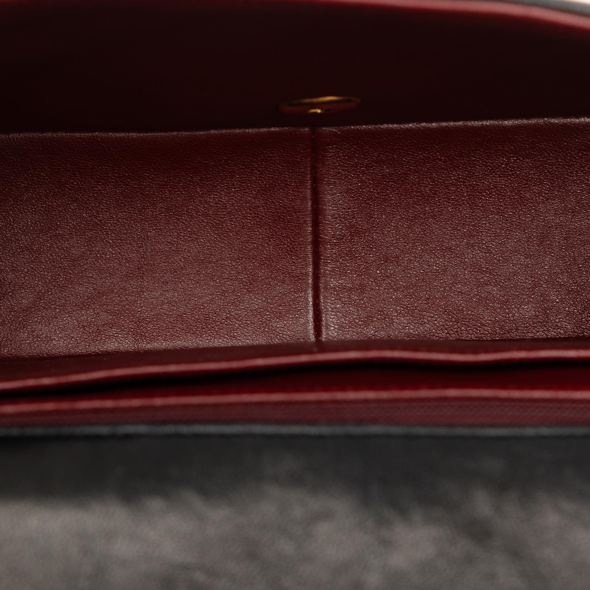 Chanel Medium Lambskin Diana Flap (SHG-CKvSGc)