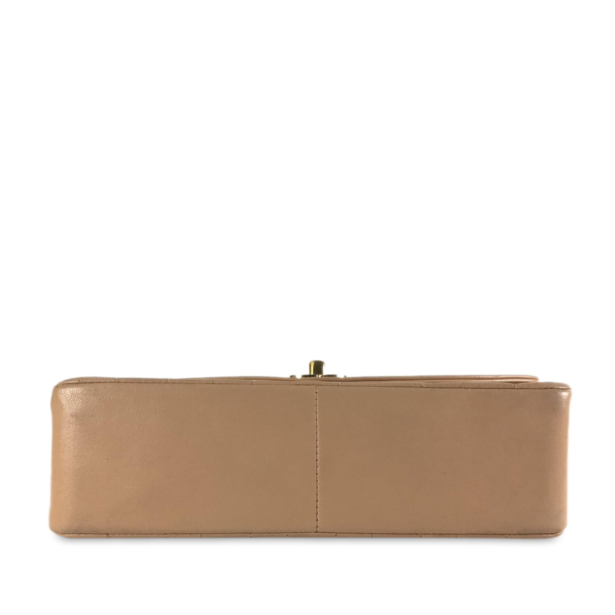 Chanel Medium Lambskin Diana Flap (SHG-wY7su4)
