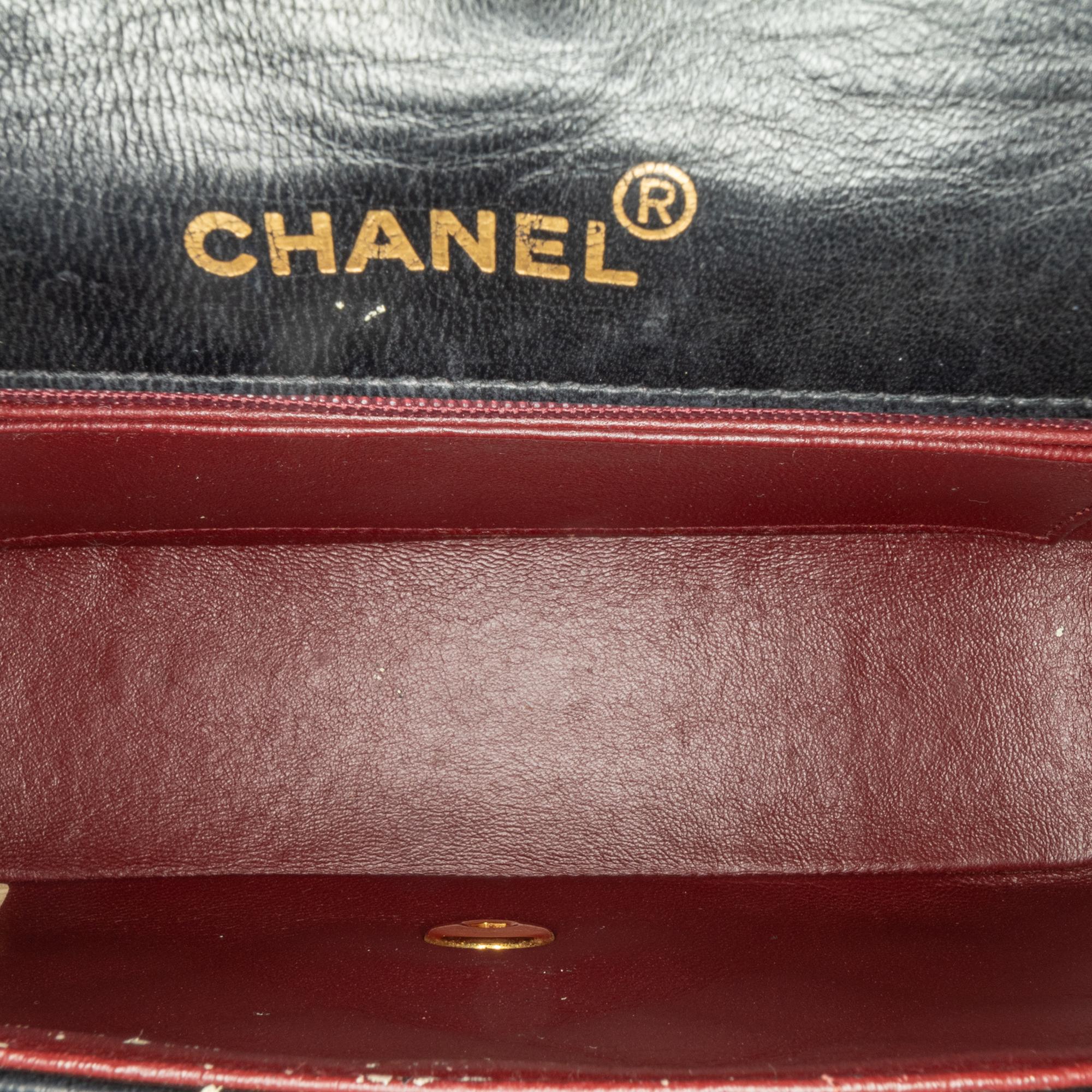 Chanel Medium Lambskin Diana Flap (SHG-YPOPPc)