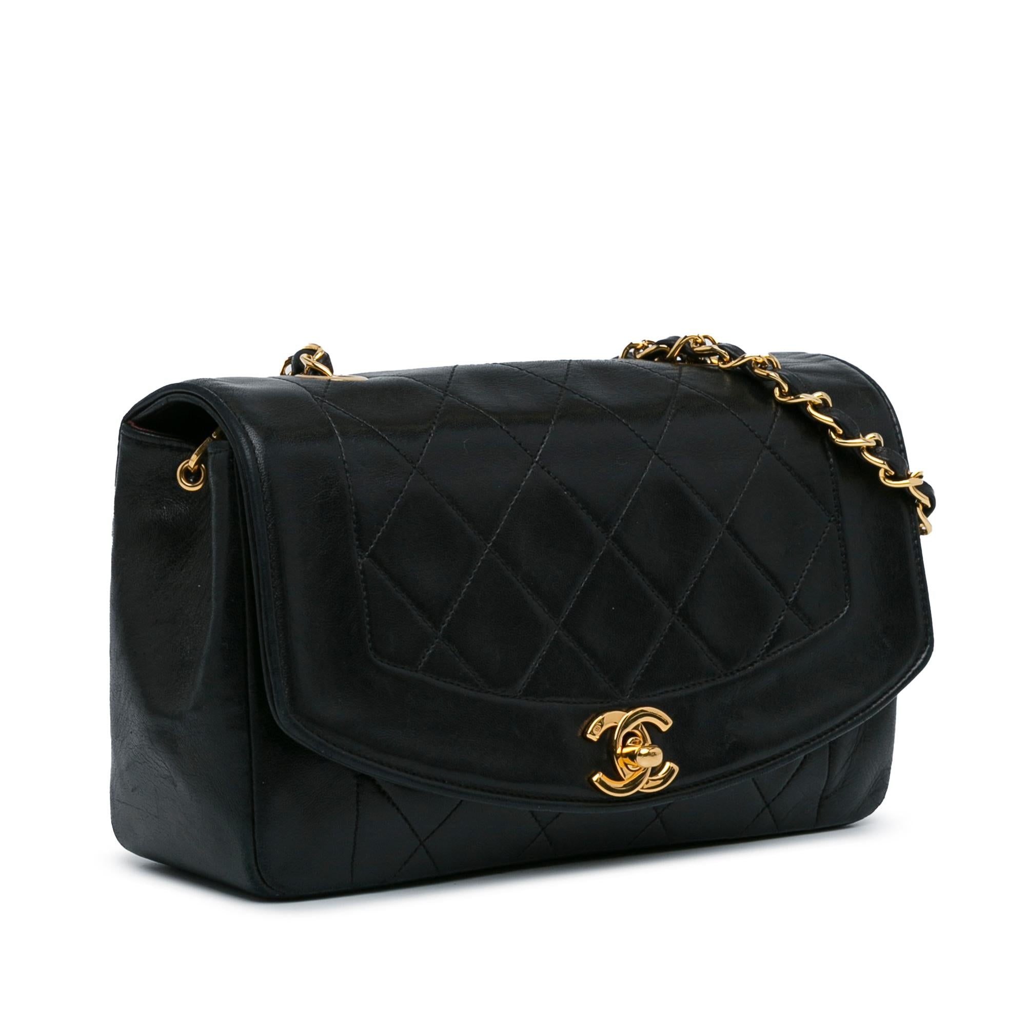 Chanel Medium Lambskin Diana Flap (SHG-YPOPPc)