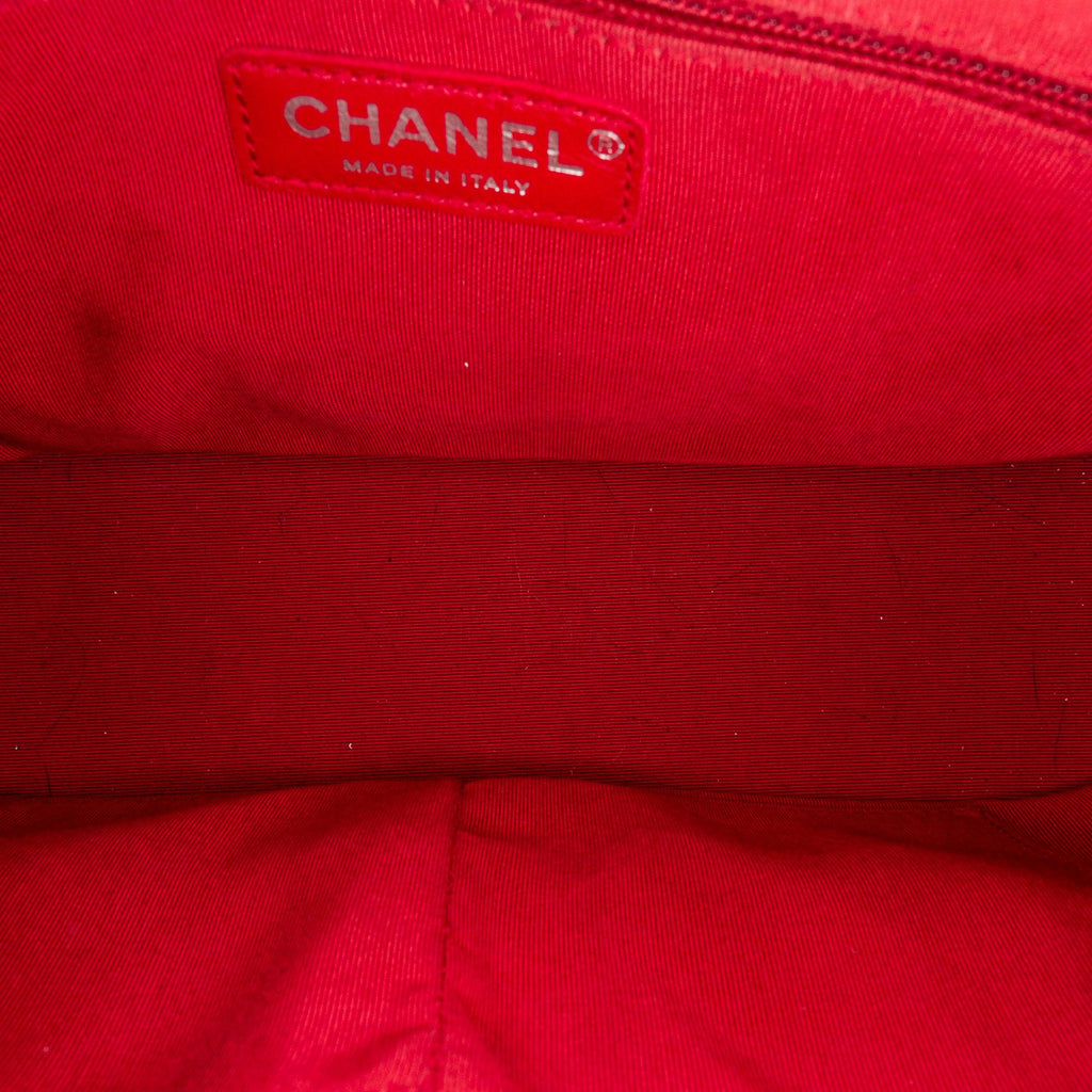 Chanel Medium Lambskin Gabrielle Crossbody (SHG-278ix7)