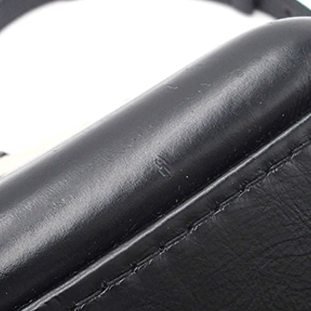 Chanel Medium Lambskin Gabrielle Crossbody (SHG-STdrlE)