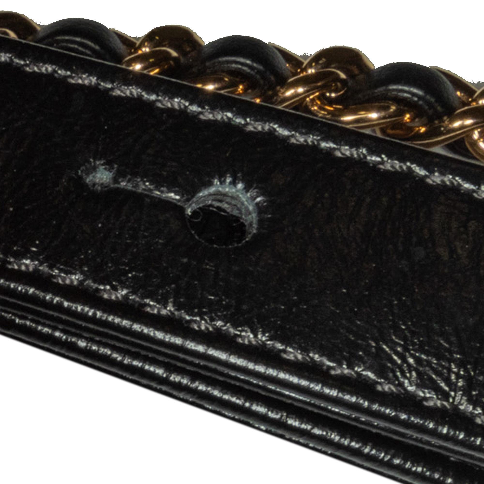 Chanel Medium Lambskin Gabrielle Crossbody (SHG-D85tG6)