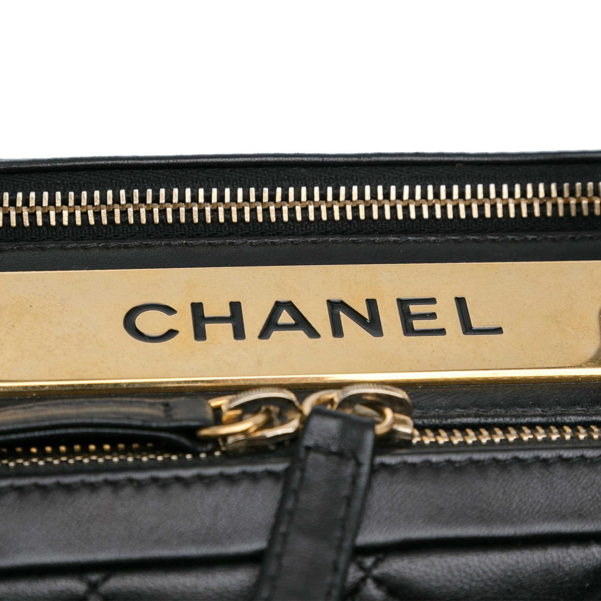 Chanel Medium Lambskin Trendy CC Bowling Bag (SHG-JDAaY3)