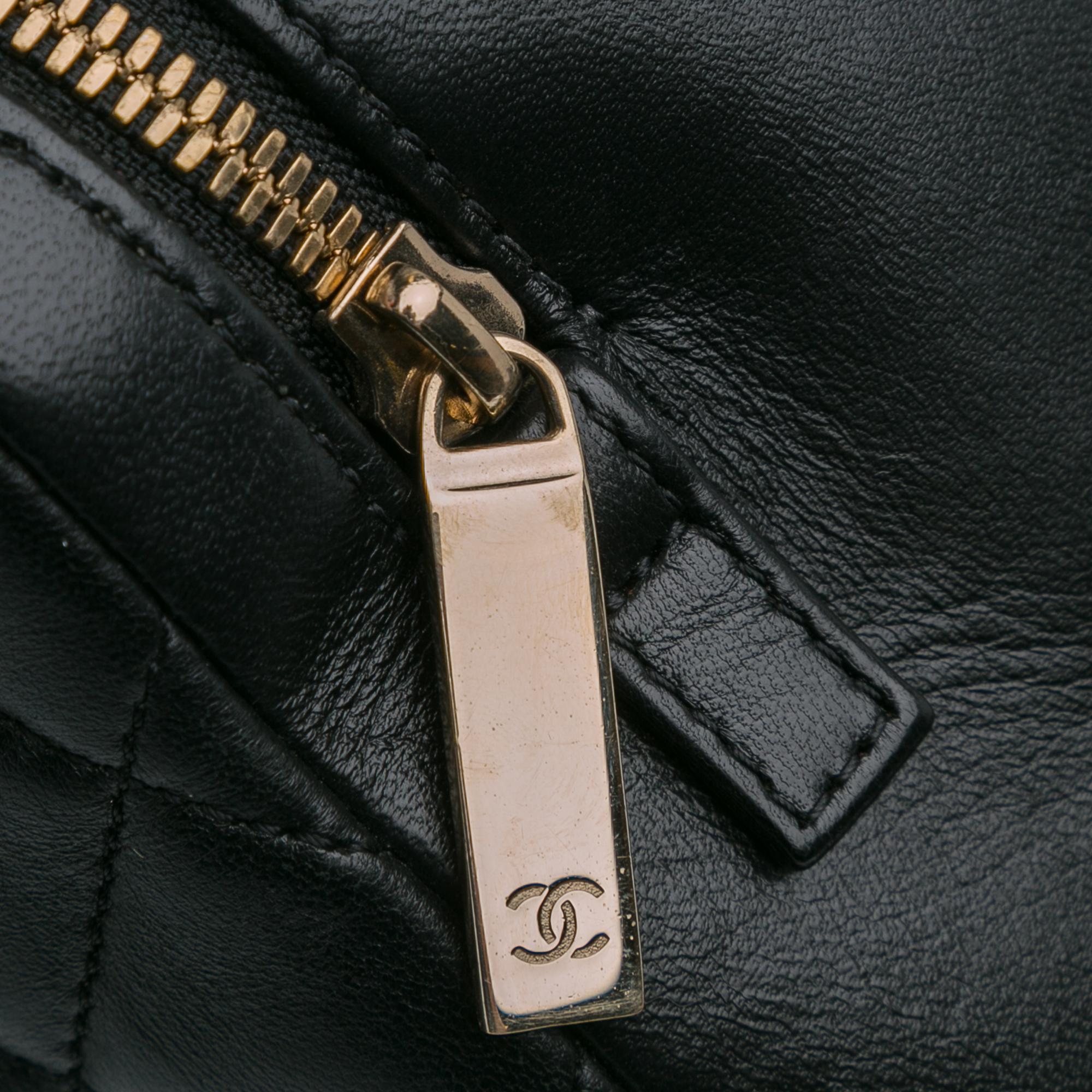 Chanel Medium Lambskin Trendy CC Bowling Bag (SHG-6zNdDE)