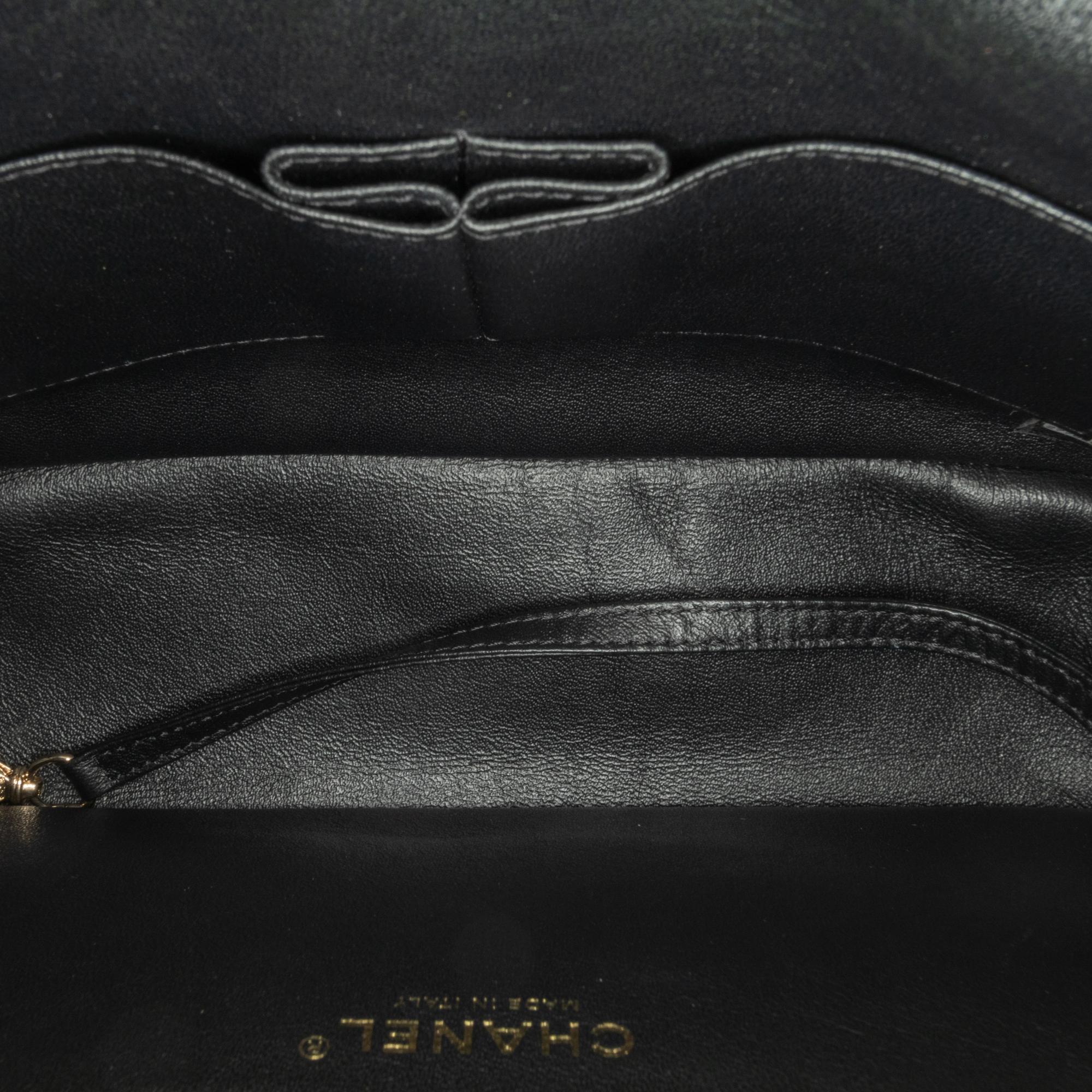 Chanel Medium Lambskin Trendy CC Bowling Bag (SHG-6zNdDE)