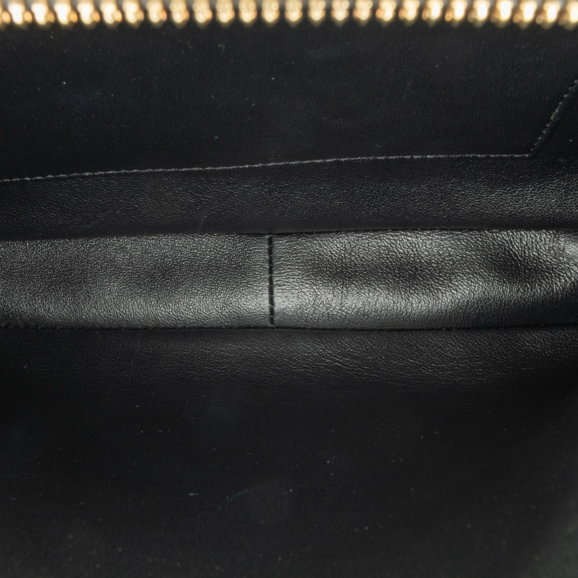 Chanel Medium Lambskin Trendy CC Bowling Bag (SHG-6zNdDE)