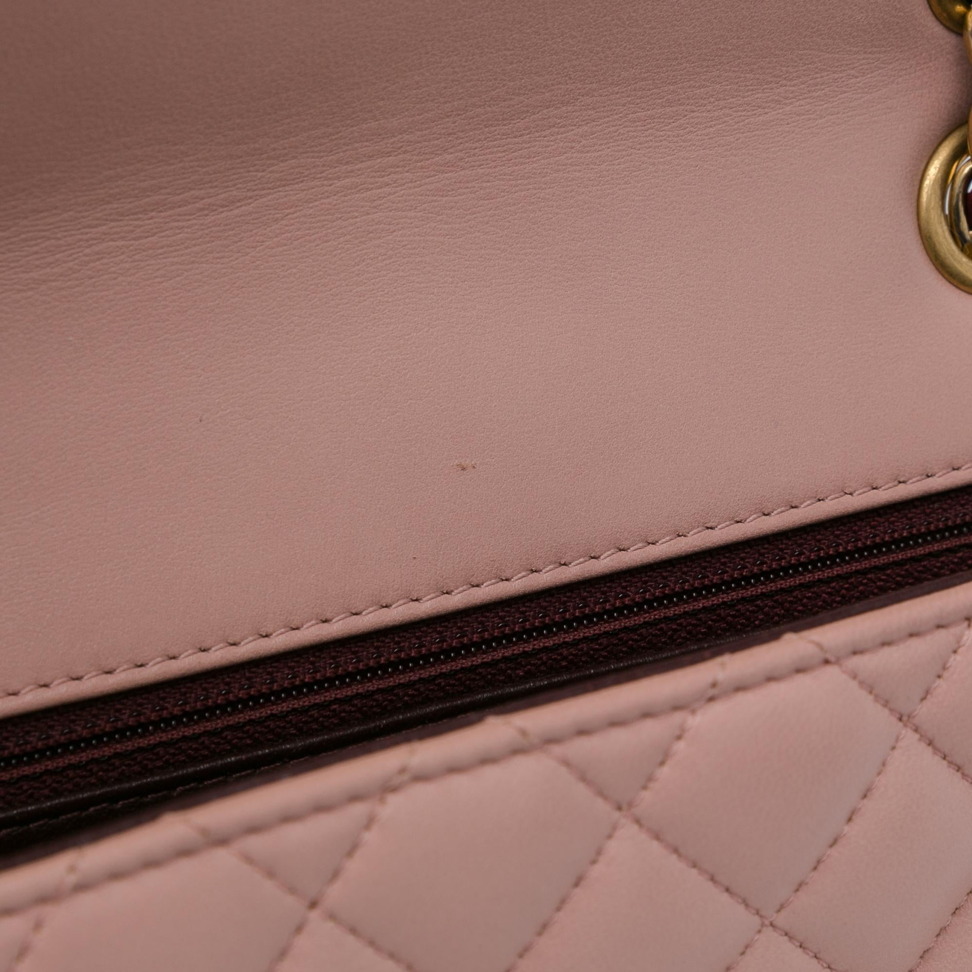 Chanel Medium Lambskin Two Tone Day Flap (SHG-lSZu9P)
