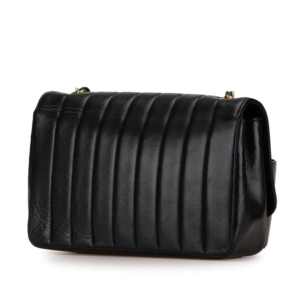 Chanel Medium Lambskin Vertical Border Flap (SHG-t5P50W)