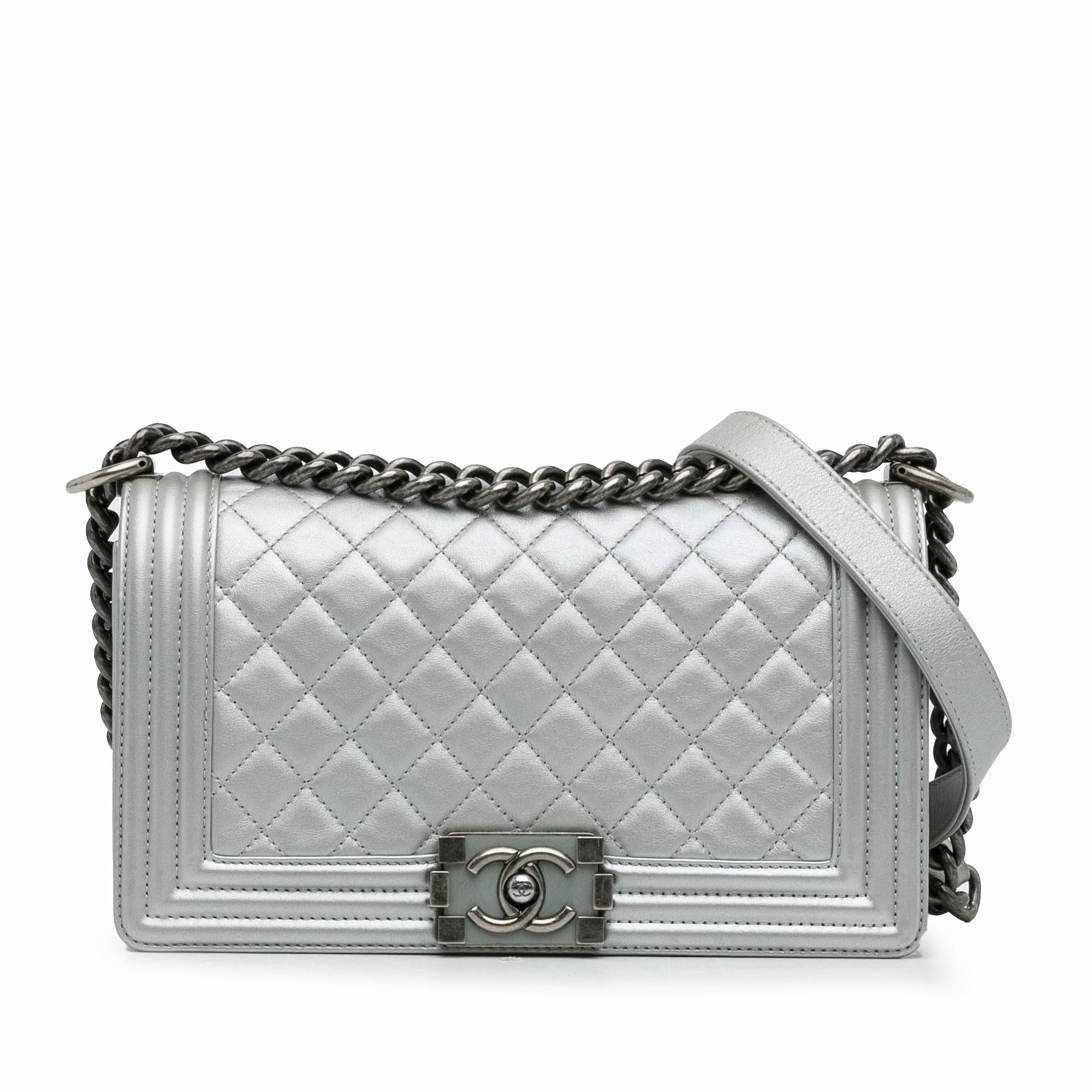 Chanel Medium Metallic Boy Flap (SHG-xCkeOz)