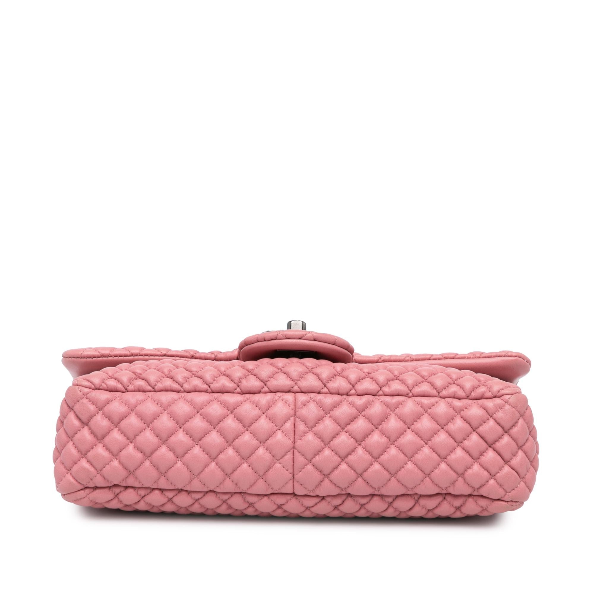 Chanel Medium Microquilted Lambskin Flap (SHG-ZOgysV)
