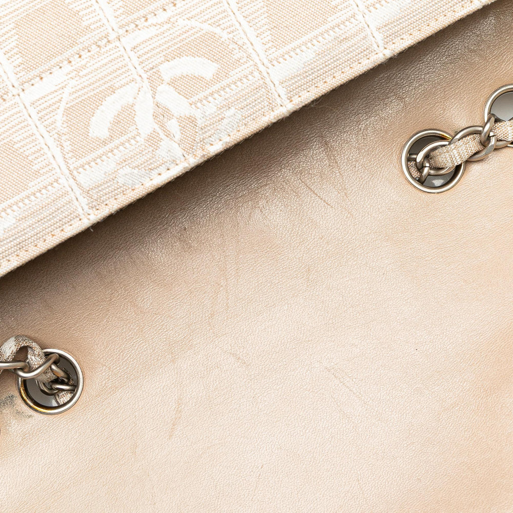 Chanel Medium New Travel Line Classic Single Flap (SHG-cuFSag)