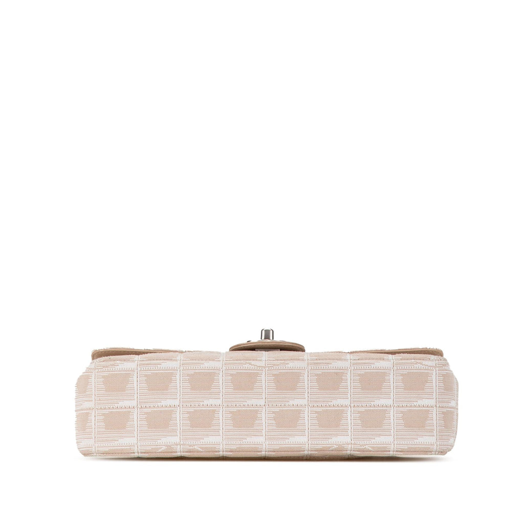 Chanel Medium New Travel Line Single Flap (SHG-IttVyX)