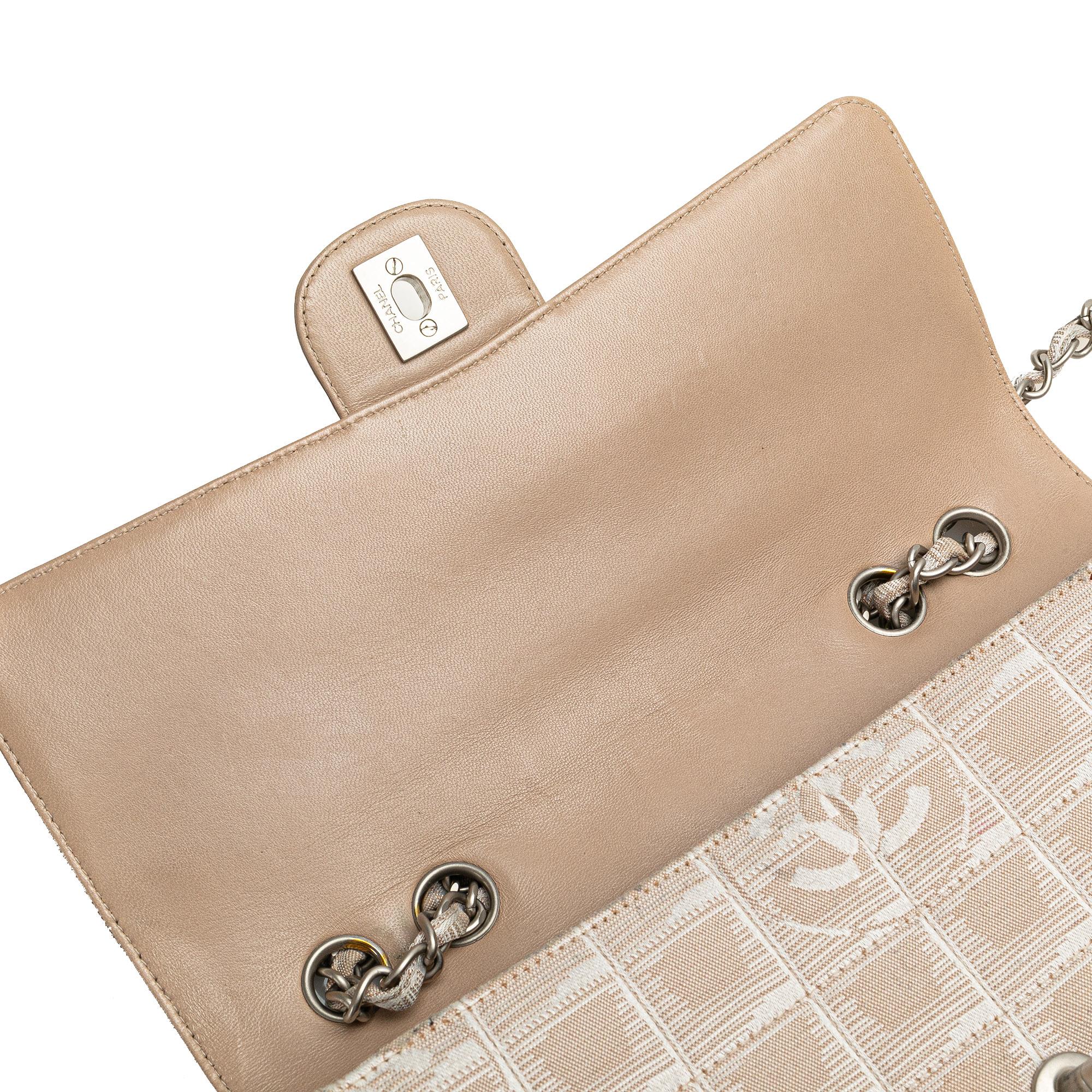 Chanel Medium New Travel Line Single Flap (SHG-IttVyX)