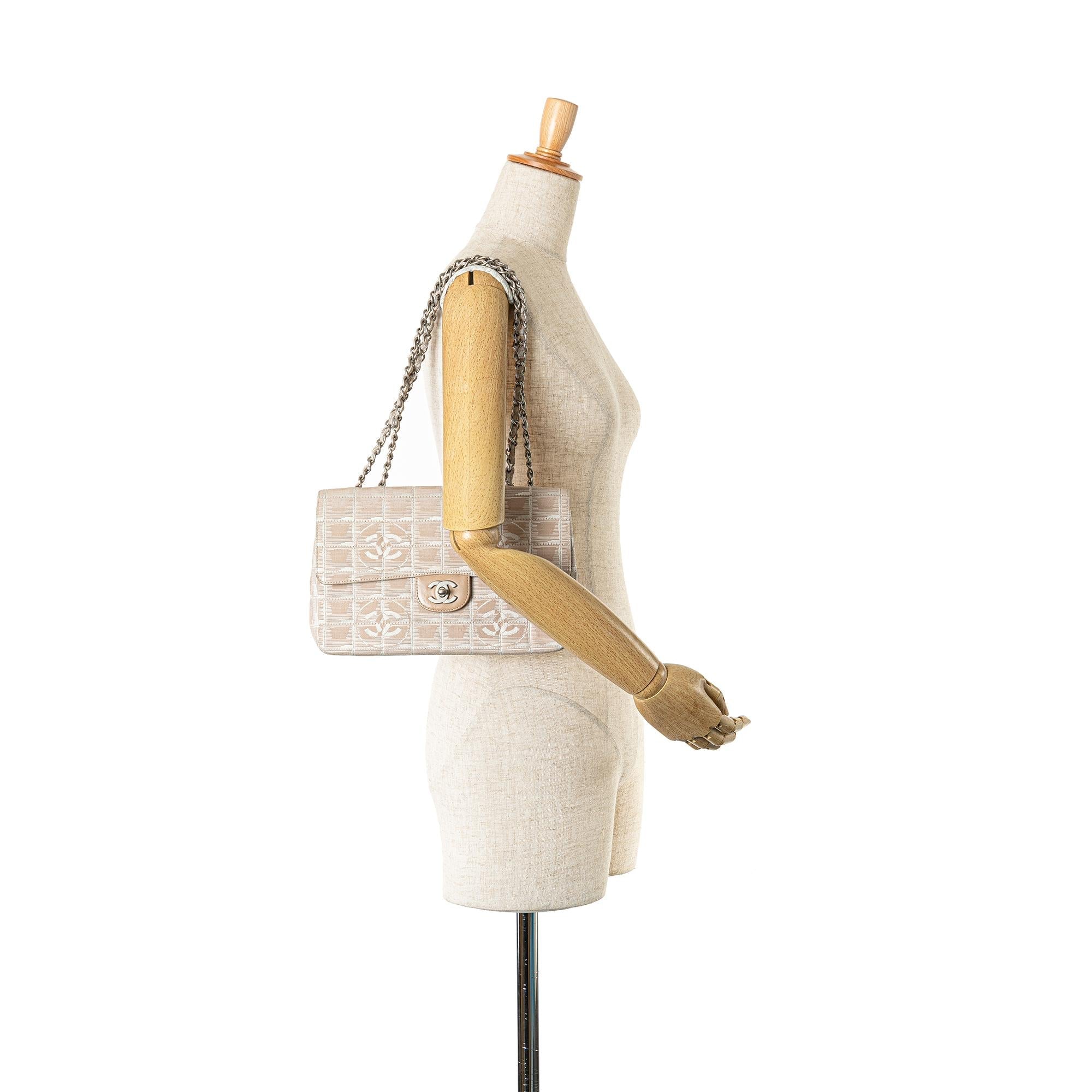 Chanel Medium New Travel Line Single Flap (SHG-IttVyX)