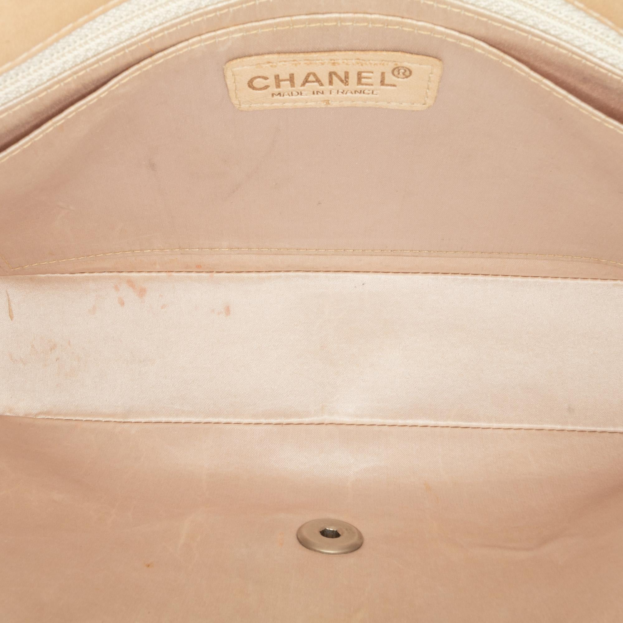 Chanel Medium New Travel Line Single Flap (SHG-cY5YNW)