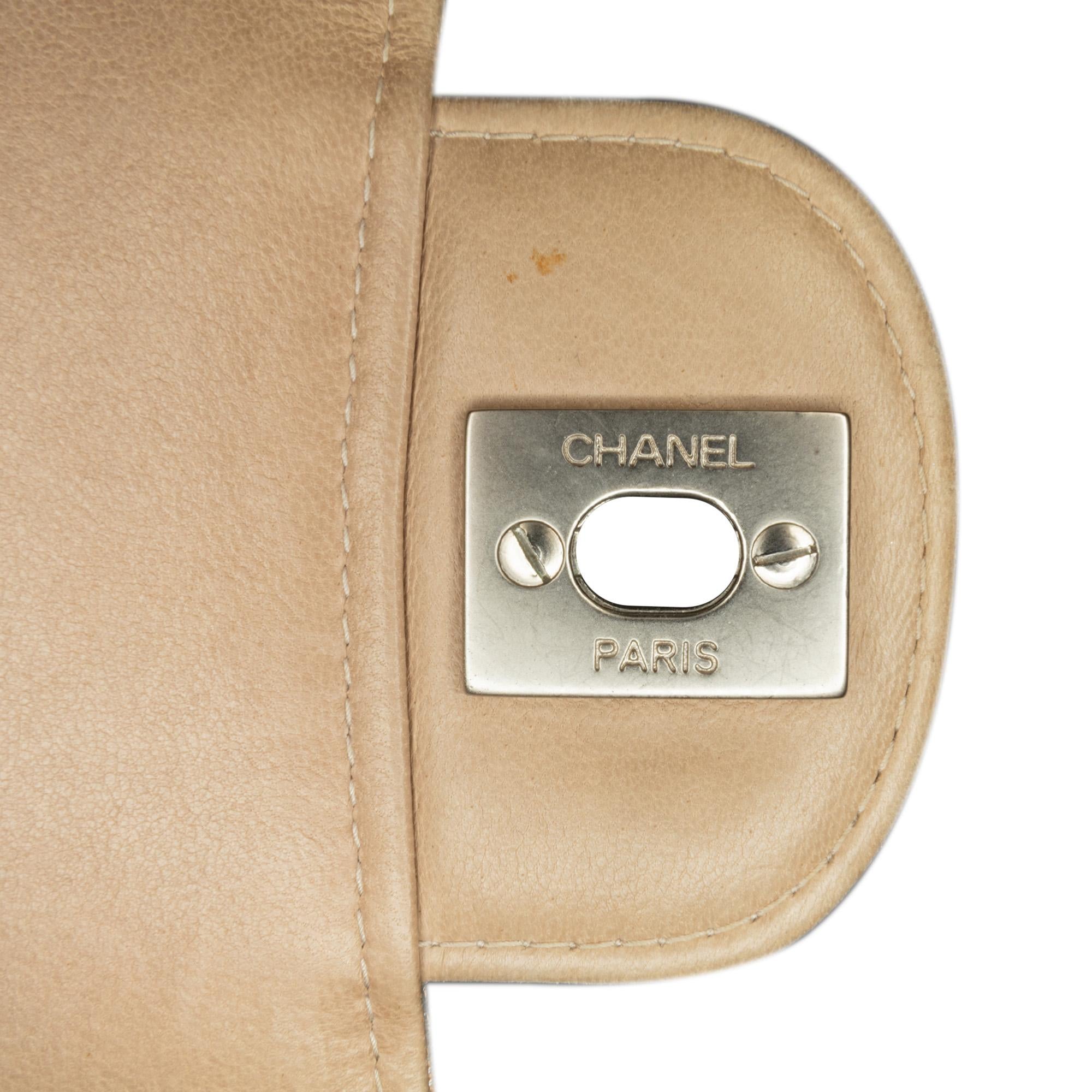 Chanel Medium New Travel Line Single Flap (SHG-cY5YNW)
