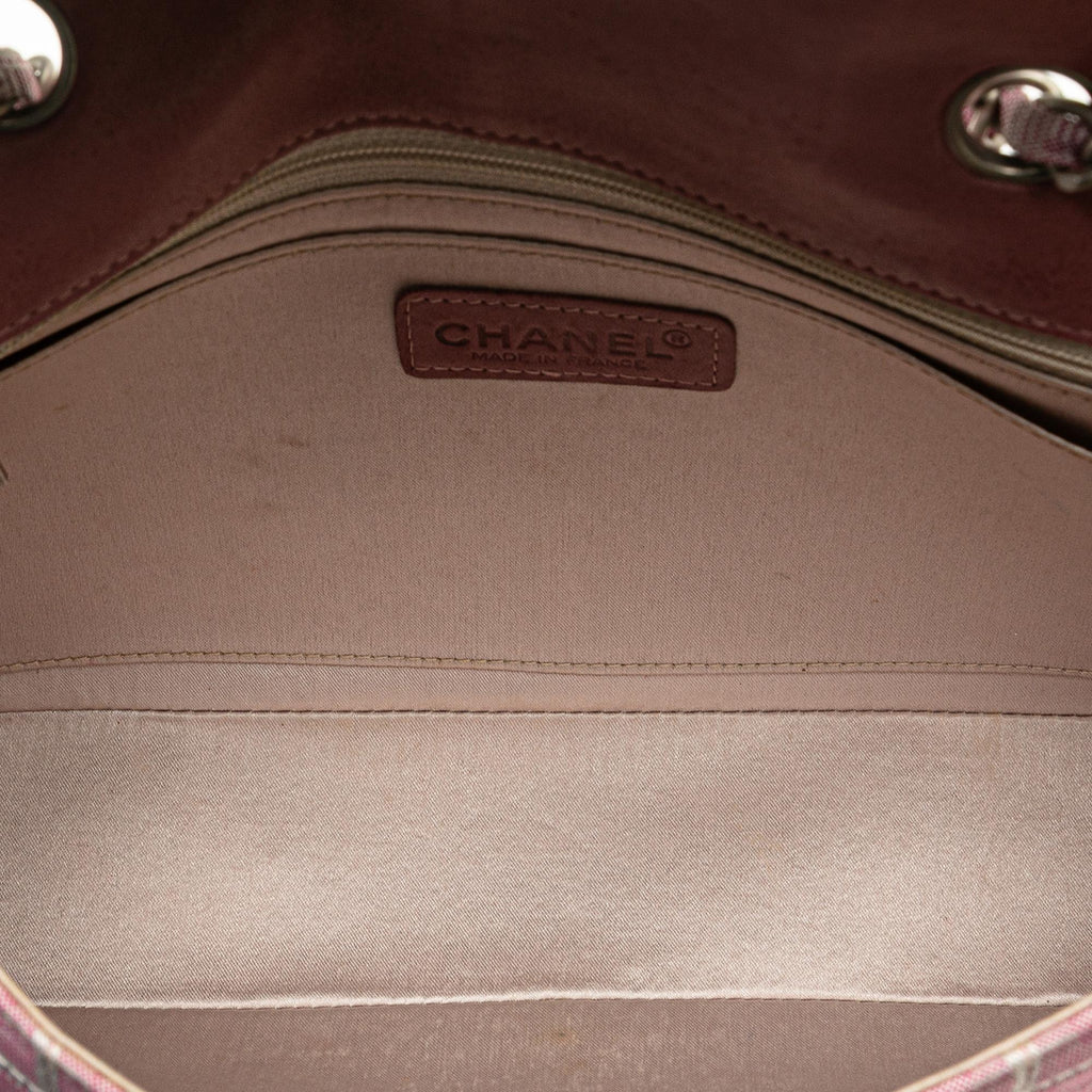 Chanel Medium New Travel Line Single Flap (SHG-uIyp6F)