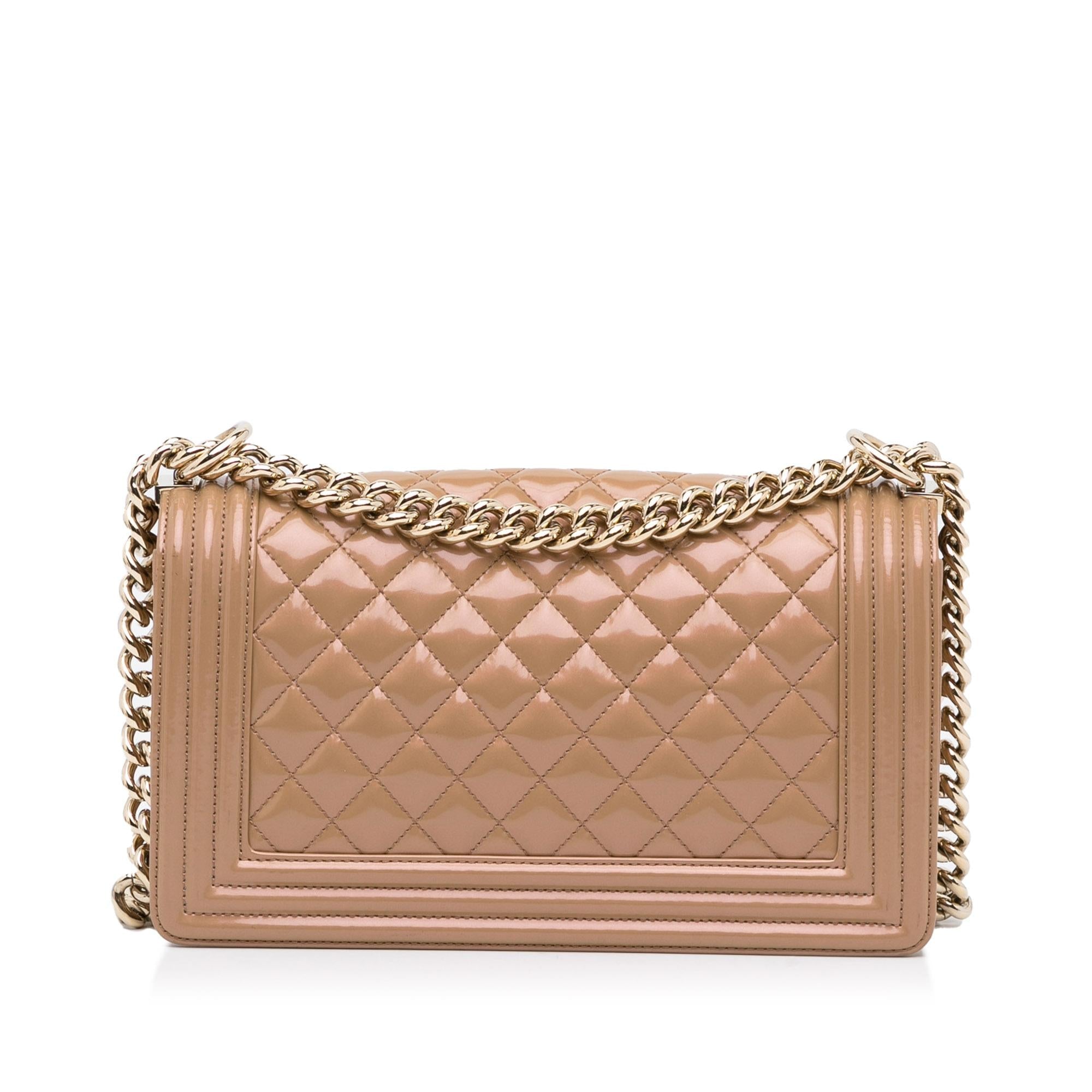 Chanel Medium Patent Boy Flap (SHG-JStm2j)