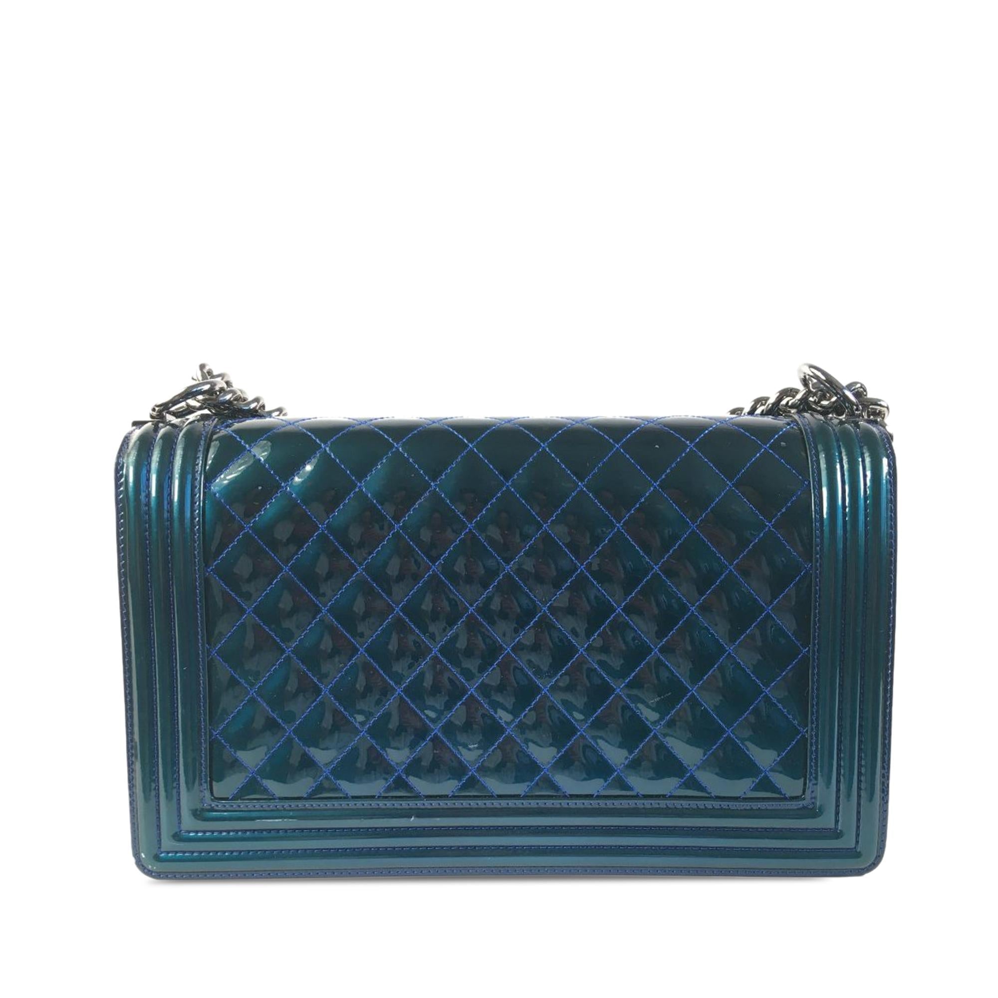 Chanel Medium Patent Boy Flap (SHG-uR2EFs)