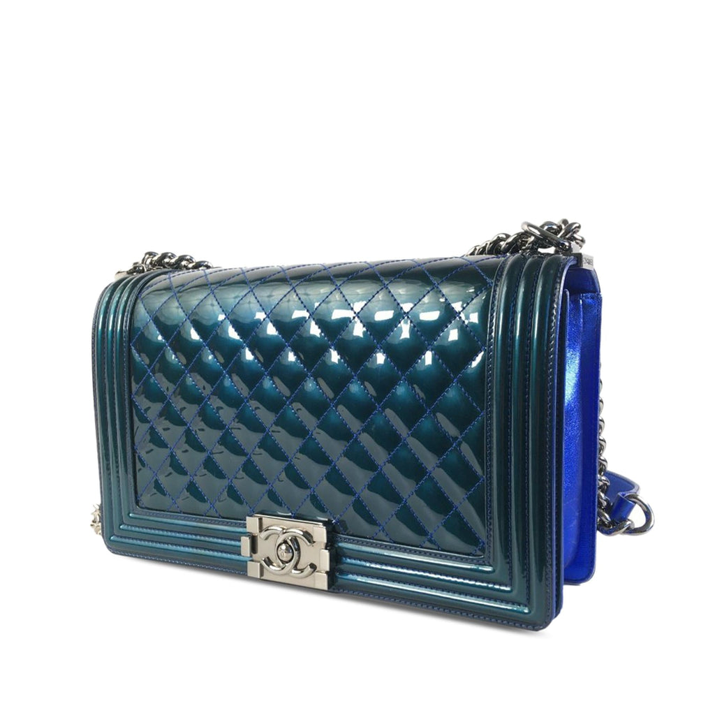 Chanel Medium Patent Boy Flap (SHG-uR2EFs)