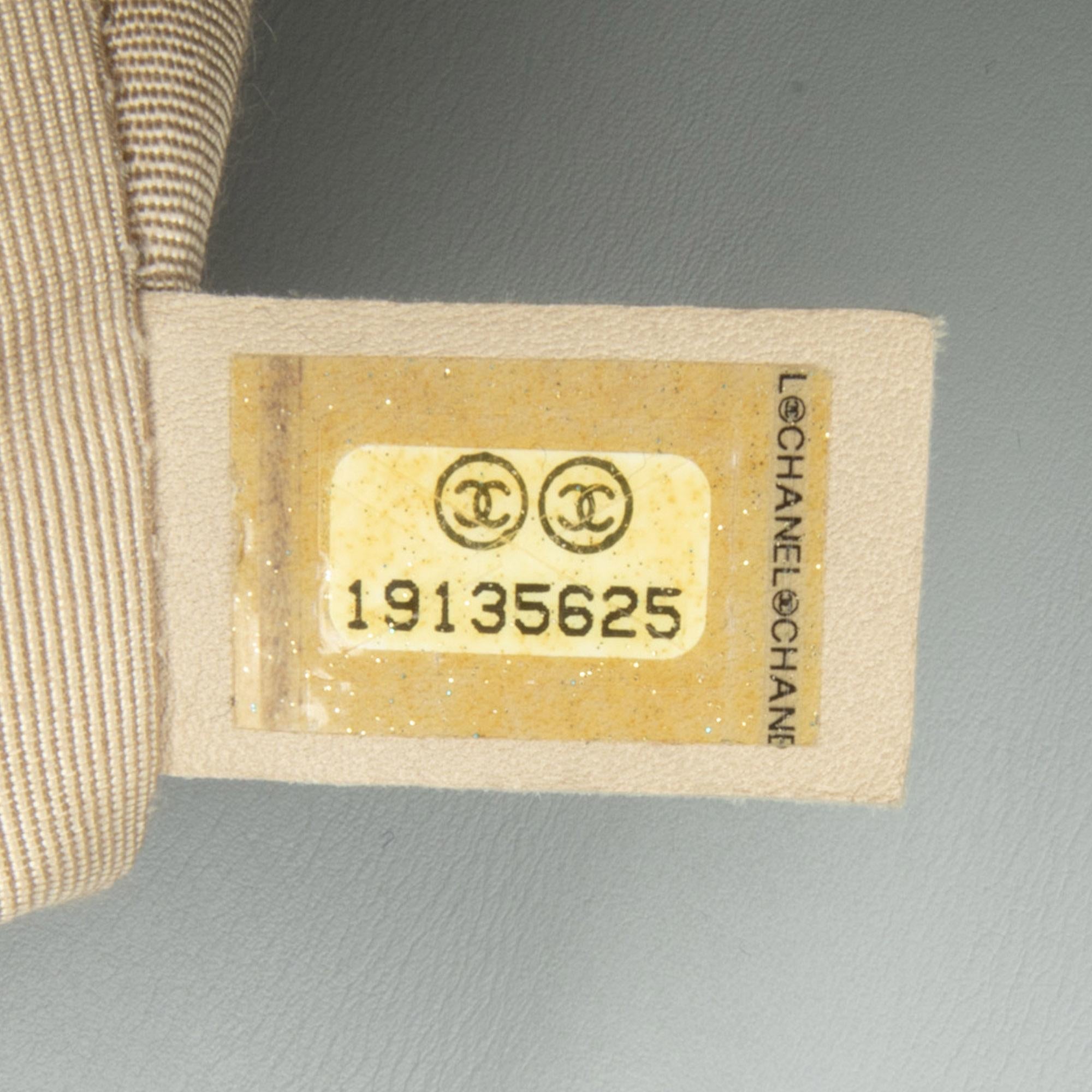 Chanel Medium Patent Boy Flap (SHG-C0XBaJ)