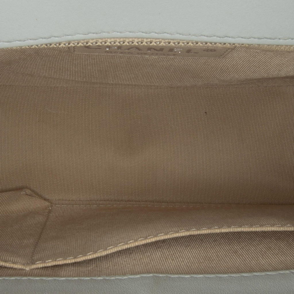 Chanel Medium Patent Boy Flap (SHG-C0XBaJ)