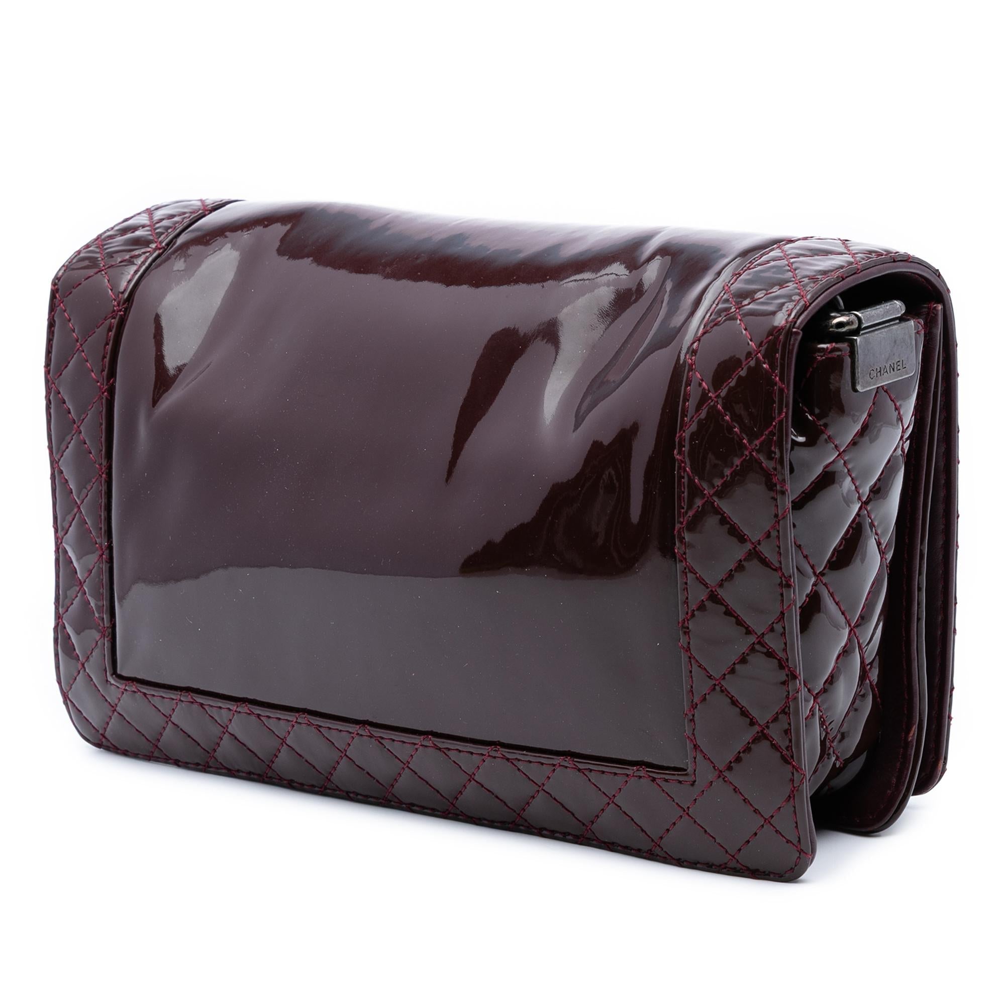 Chanel Medium Patent Boy Reverso Flap