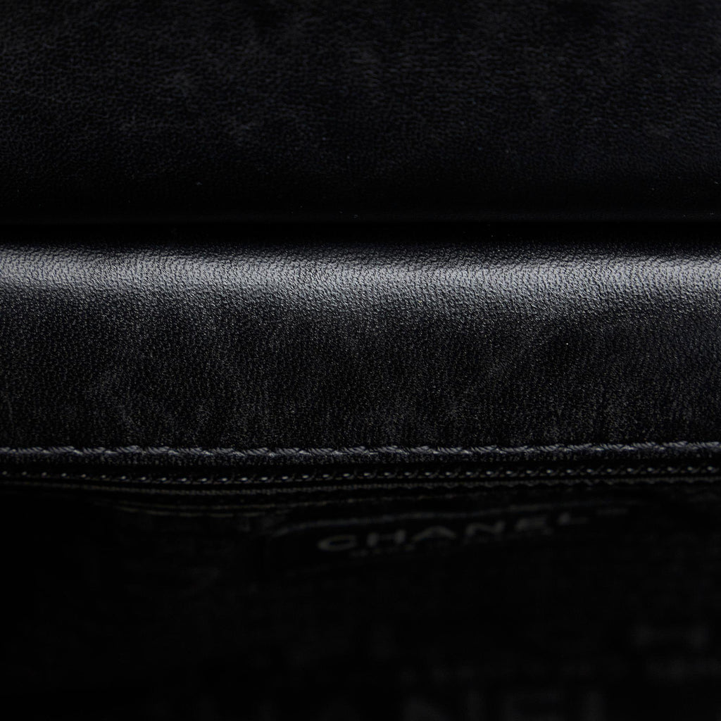 Chanel Medium Patent Chain-Through Flap Bag (SHG-TQ2hq6)