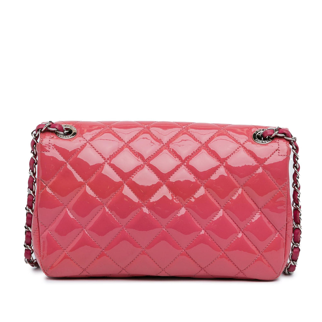 Chanel Medium Patent Coco Shine Flap (SHG-nPn5nJ)