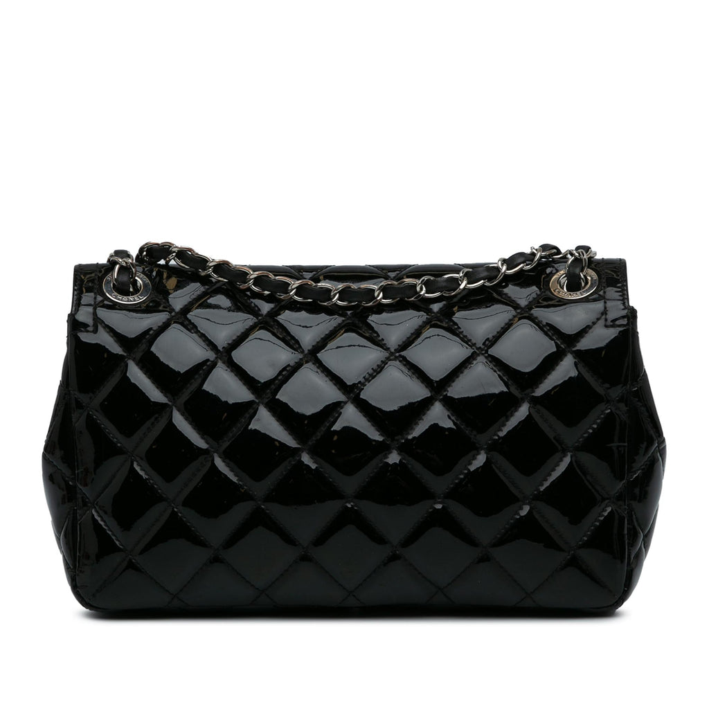 Chanel Medium Patent Coco Shine Flap (SHG-jeEdZZ)