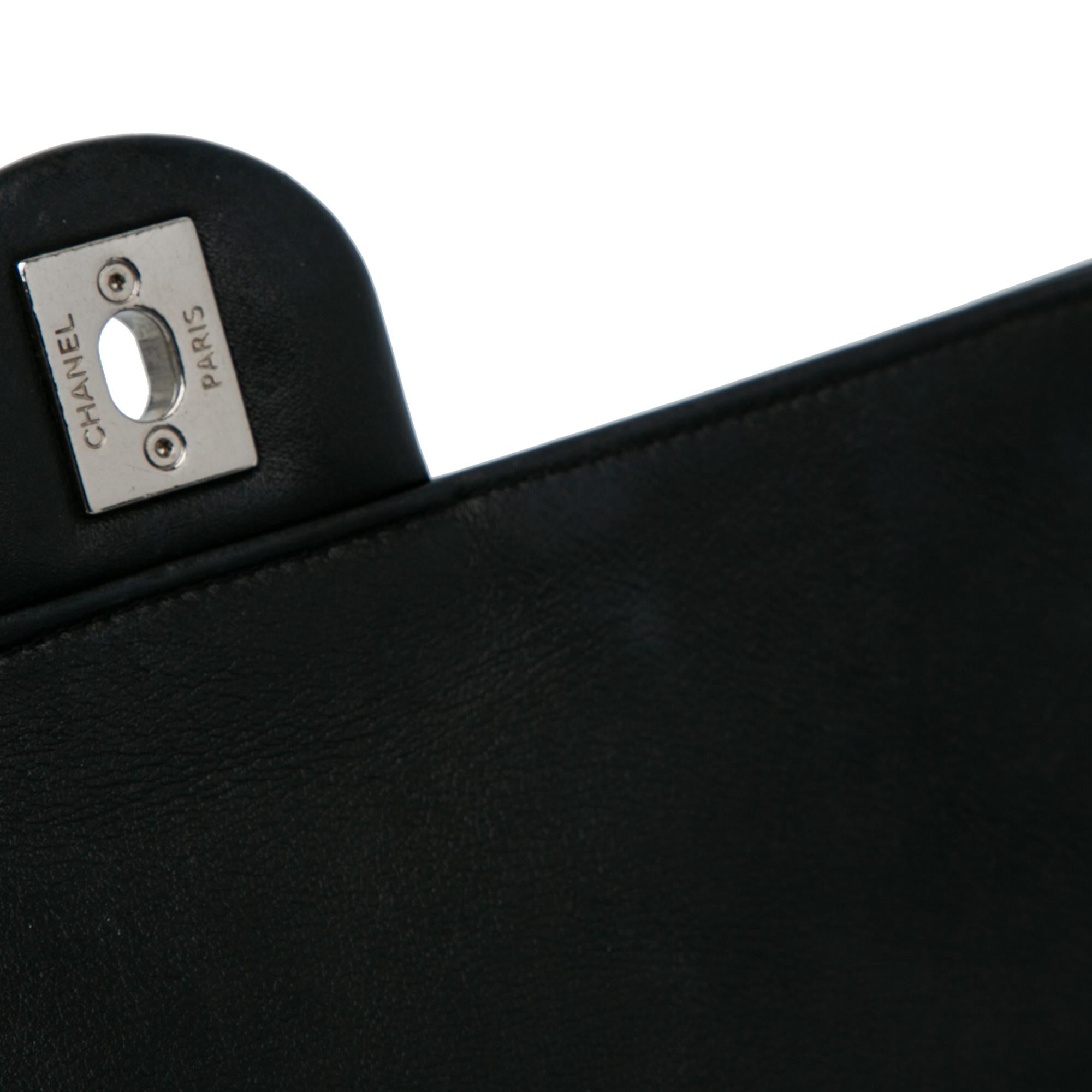 Chanel Medium Patent Coco Shine Flap (SHG-jeEdZZ)