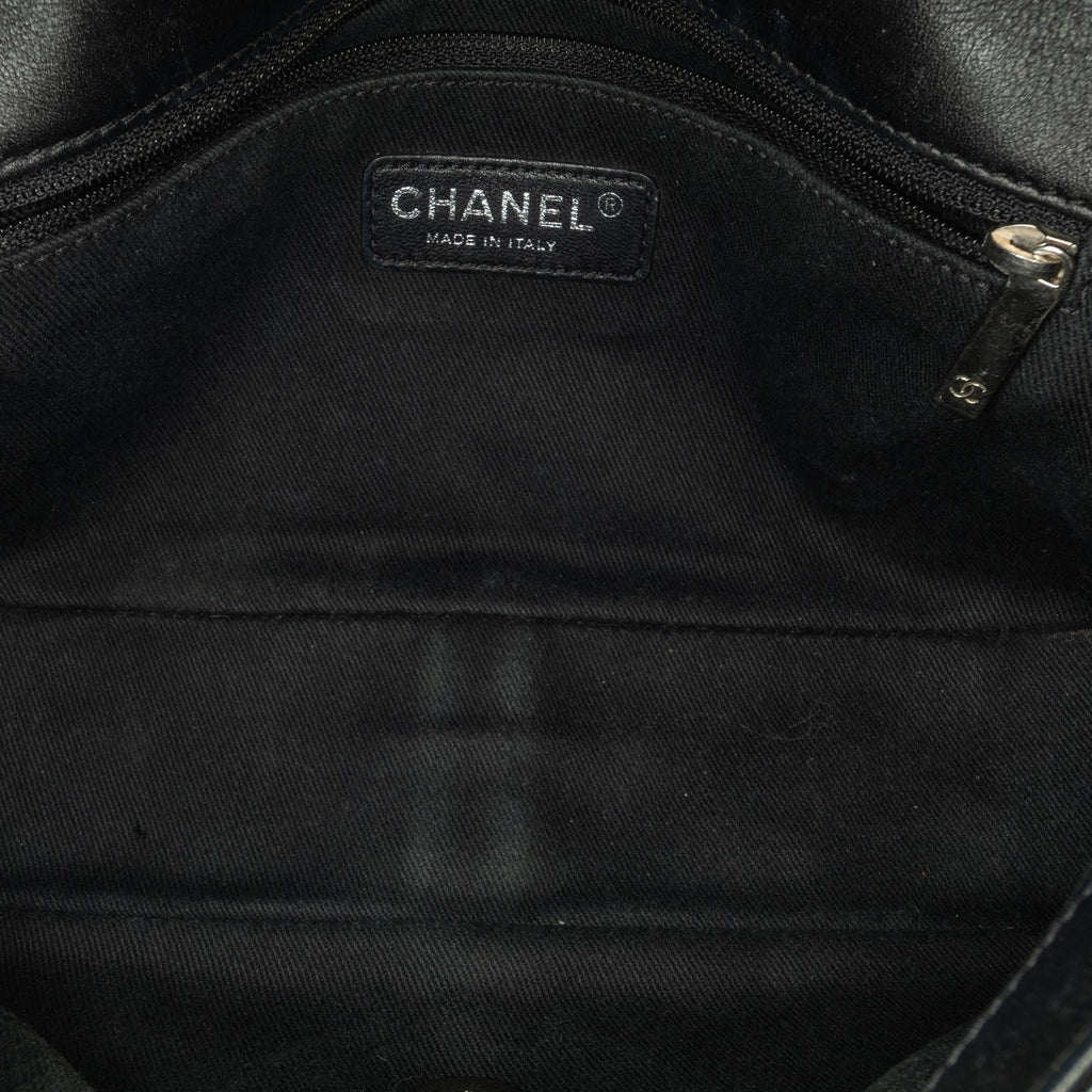 Chanel Medium Patent Coco Shine Flap (SHG-jeEdZZ)
