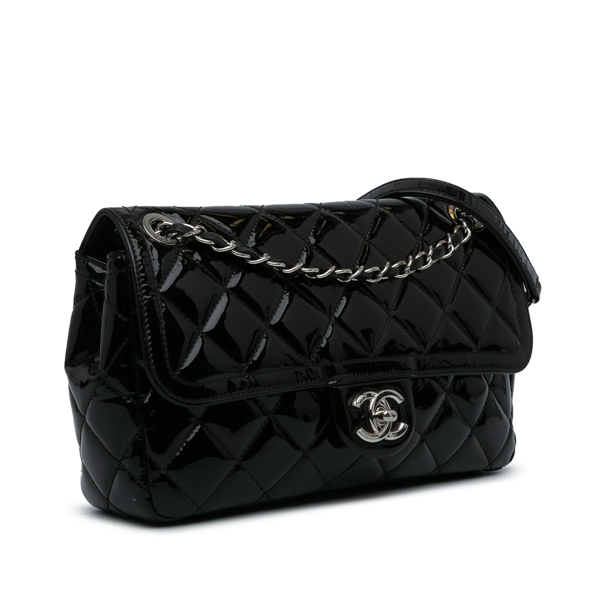 Chanel Medium Patent Coco Shine Flap (SHG-jeEdZZ)
