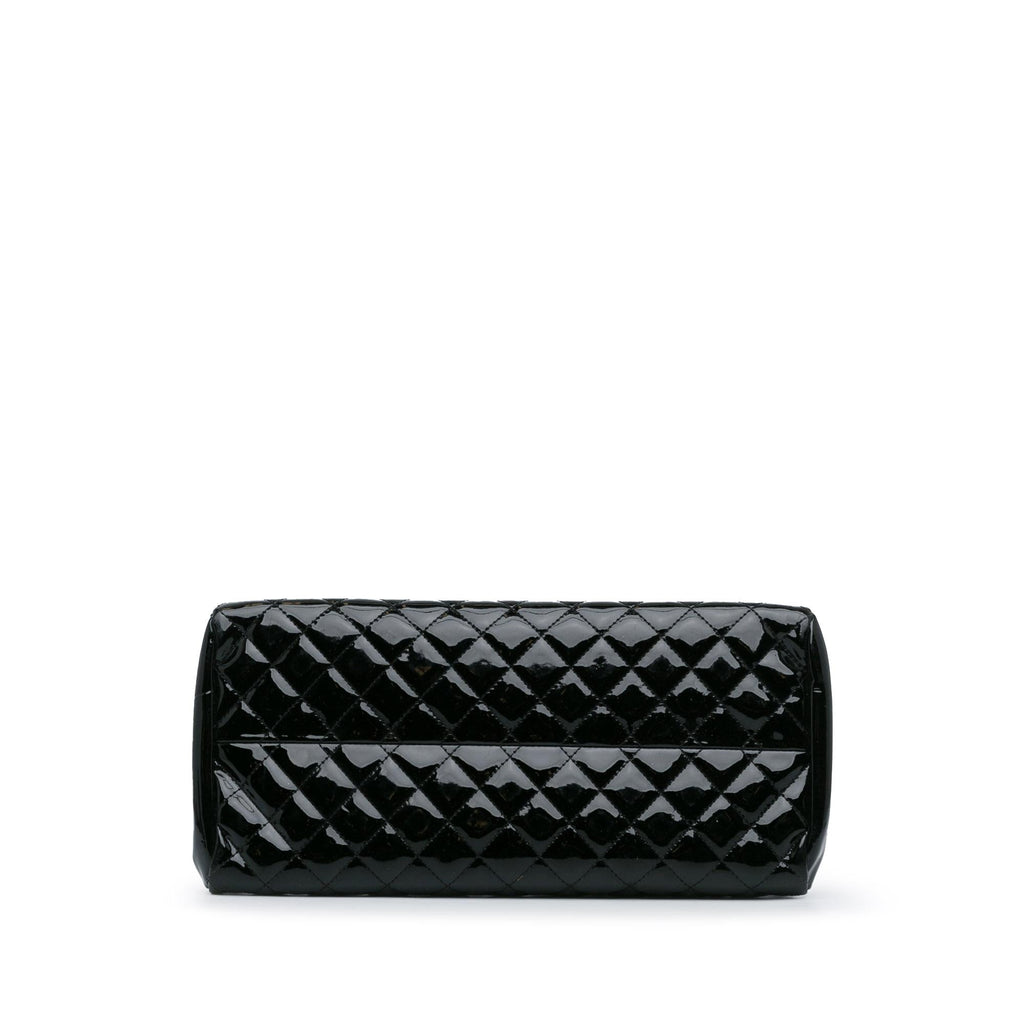 Chanel Medium Patent Just Mademoiselle Shoulder Bag (SHG-IKOedq)
