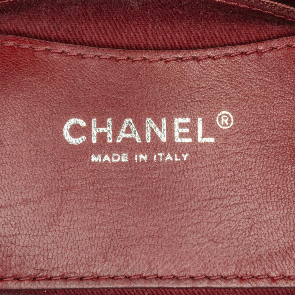 Chanel Medium Patent Just Mademoiselle Shoulder Bag (SHG-IKOedq)