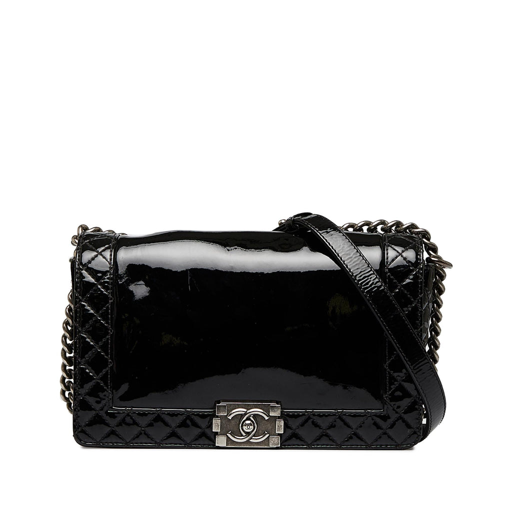 Chanel Medium Patent Reverso Boy Flap (SHG-BSgc9J)