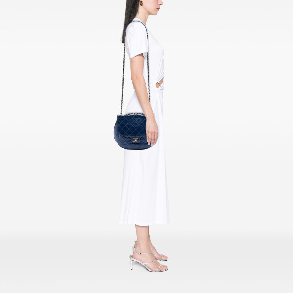 Chanel Medium Quilted Aged Calfskin Bubble CC Flap
