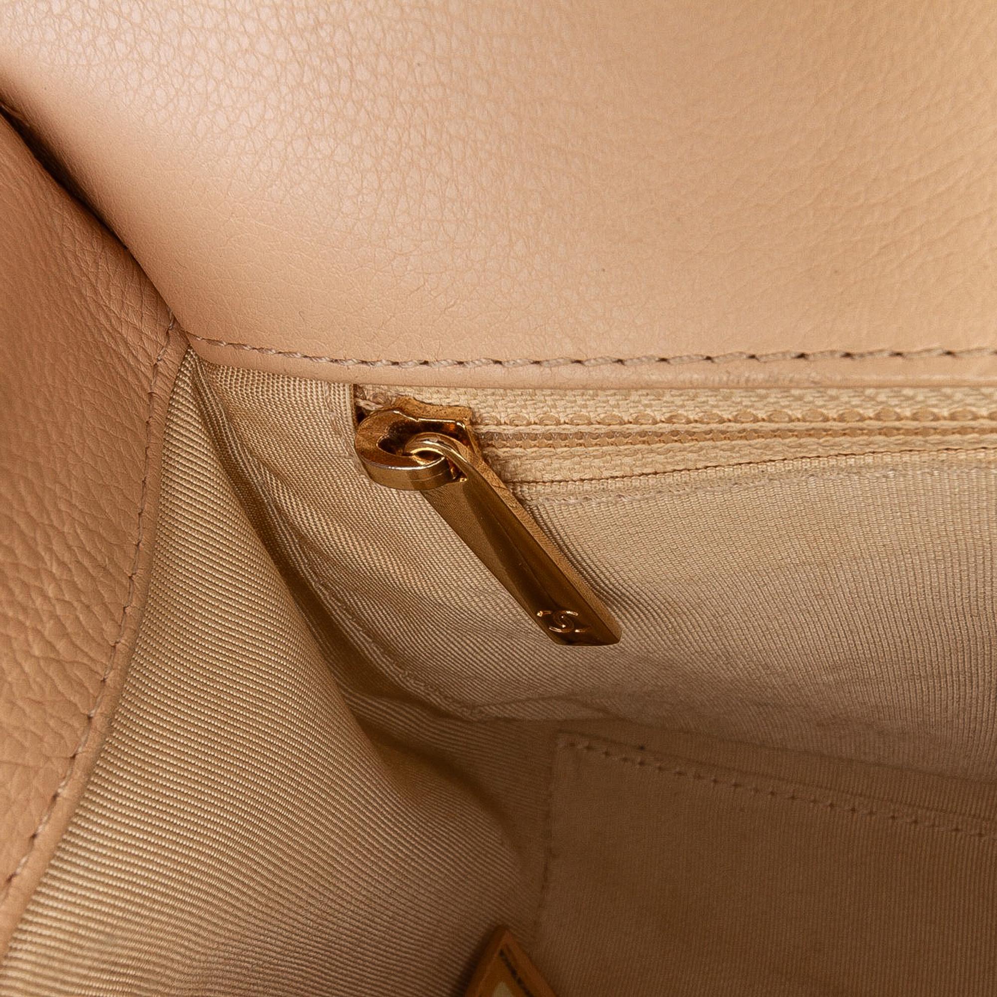 Chanel Medium Quilted Calfskin Label Click Flap