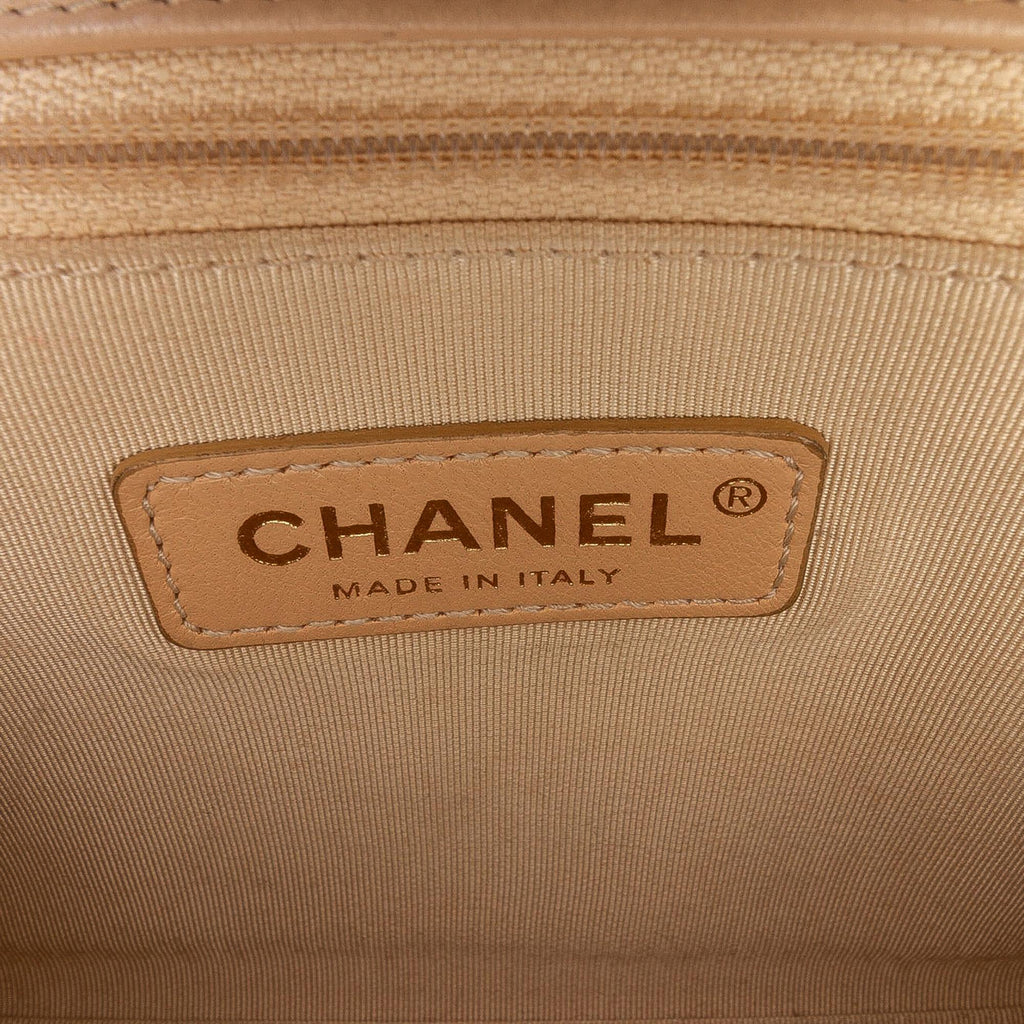 Chanel Medium Quilted Calfskin Label Click Flap
