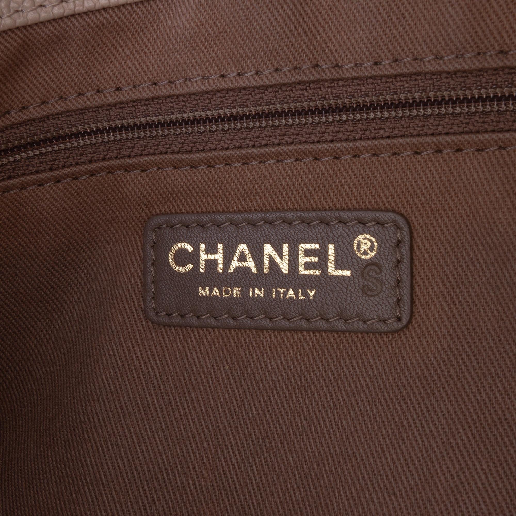 Chanel Medium Quilted Caviar Coco Pleats Messenger Flap