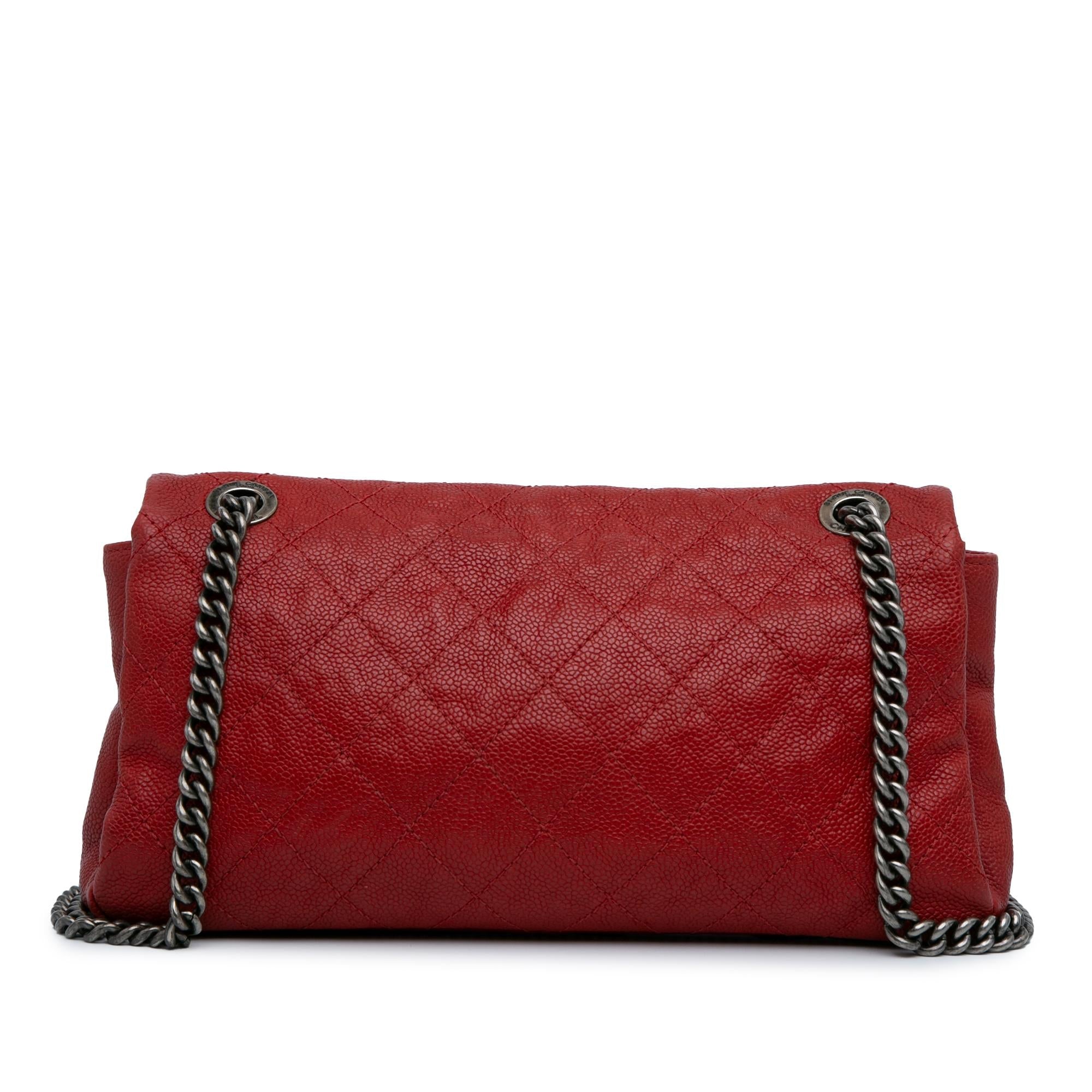 Chanel Medium Quilted Caviar Easy Flap (SHG-z0x1eb)