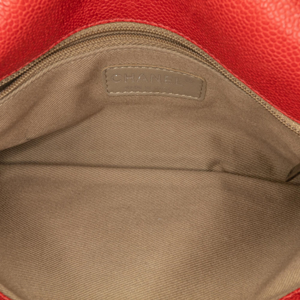 Chanel Medium Quilted Caviar Easy Flap (SHG-z0x1eb)