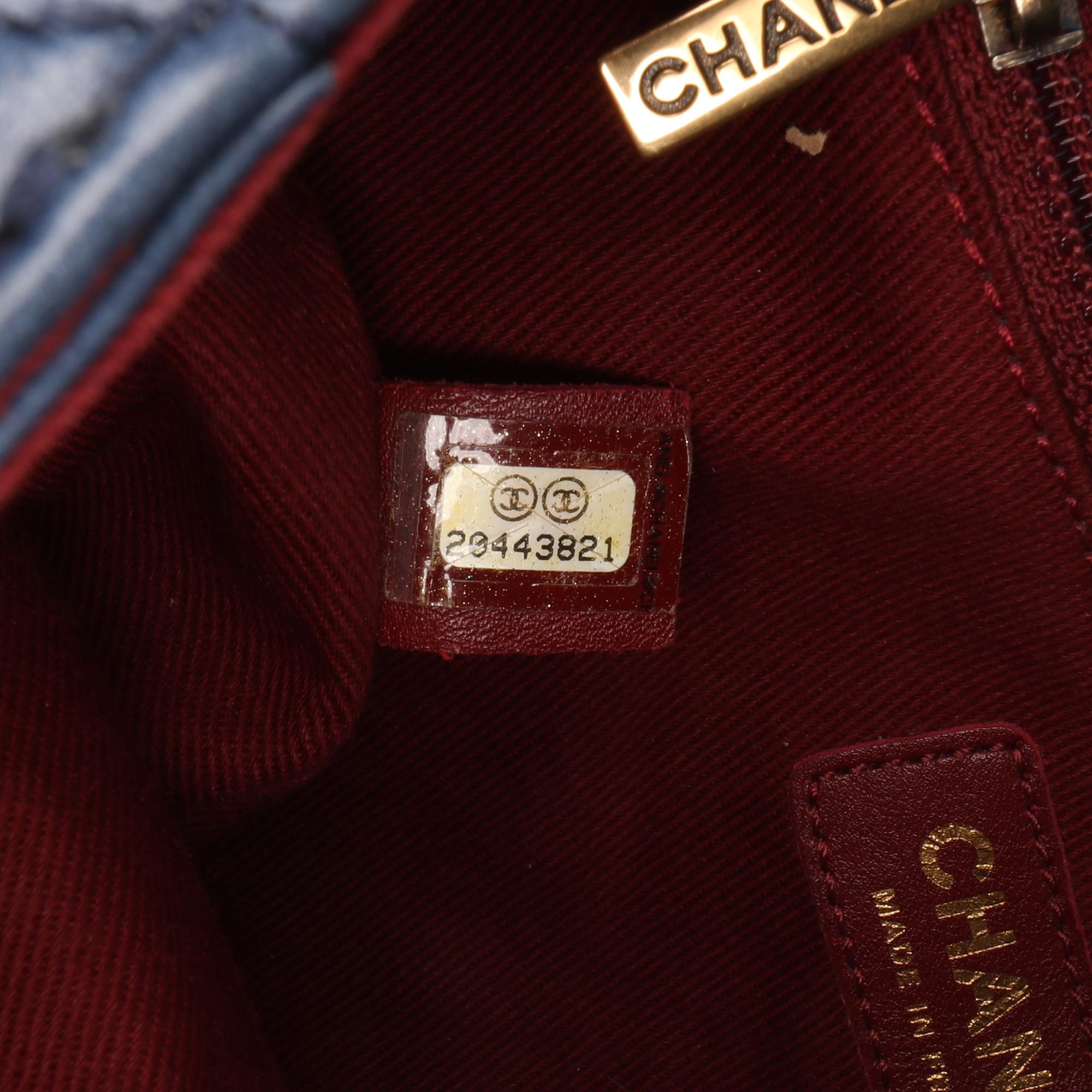 Chanel Medium Quilted Glazed Calfskin Bubble CC Flap