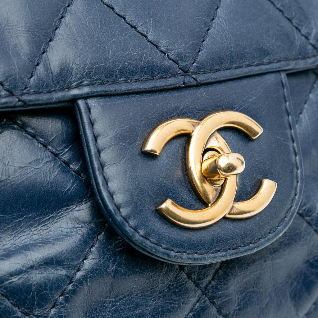 Chanel Medium Quilted Glazed Calfskin Bubble CC Flap