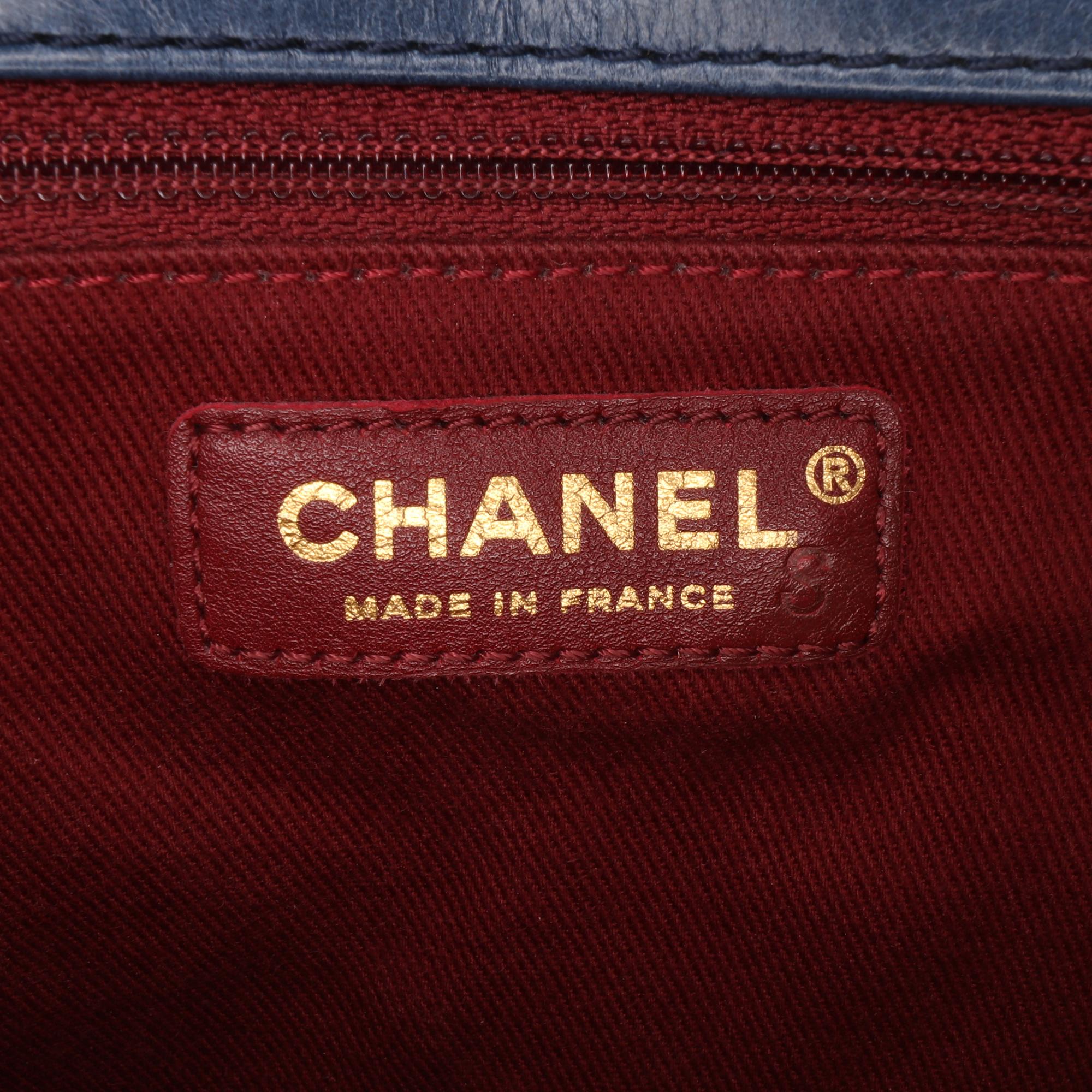 Chanel Medium Quilted Glazed Calfskin Bubble CC Flap