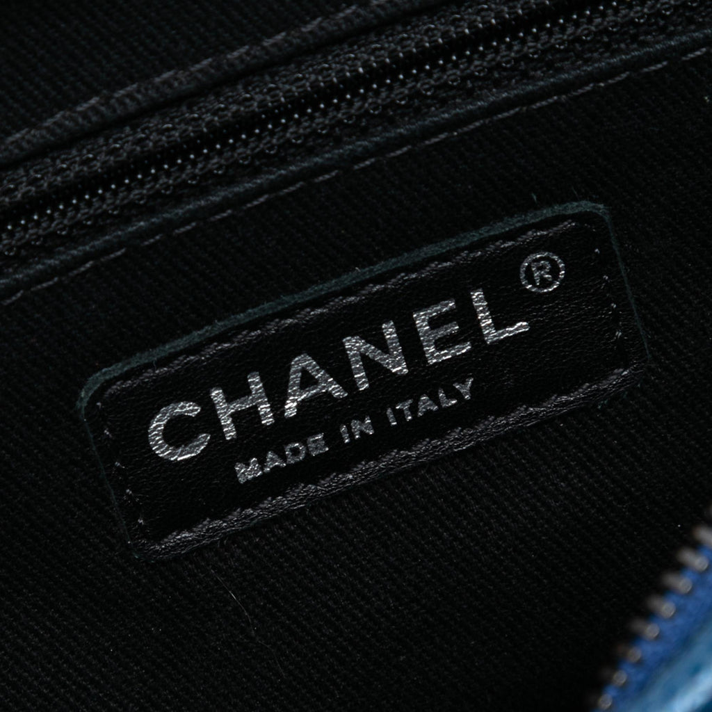 Chanel Medium Quilted Iridescent Caviar Easy Flap