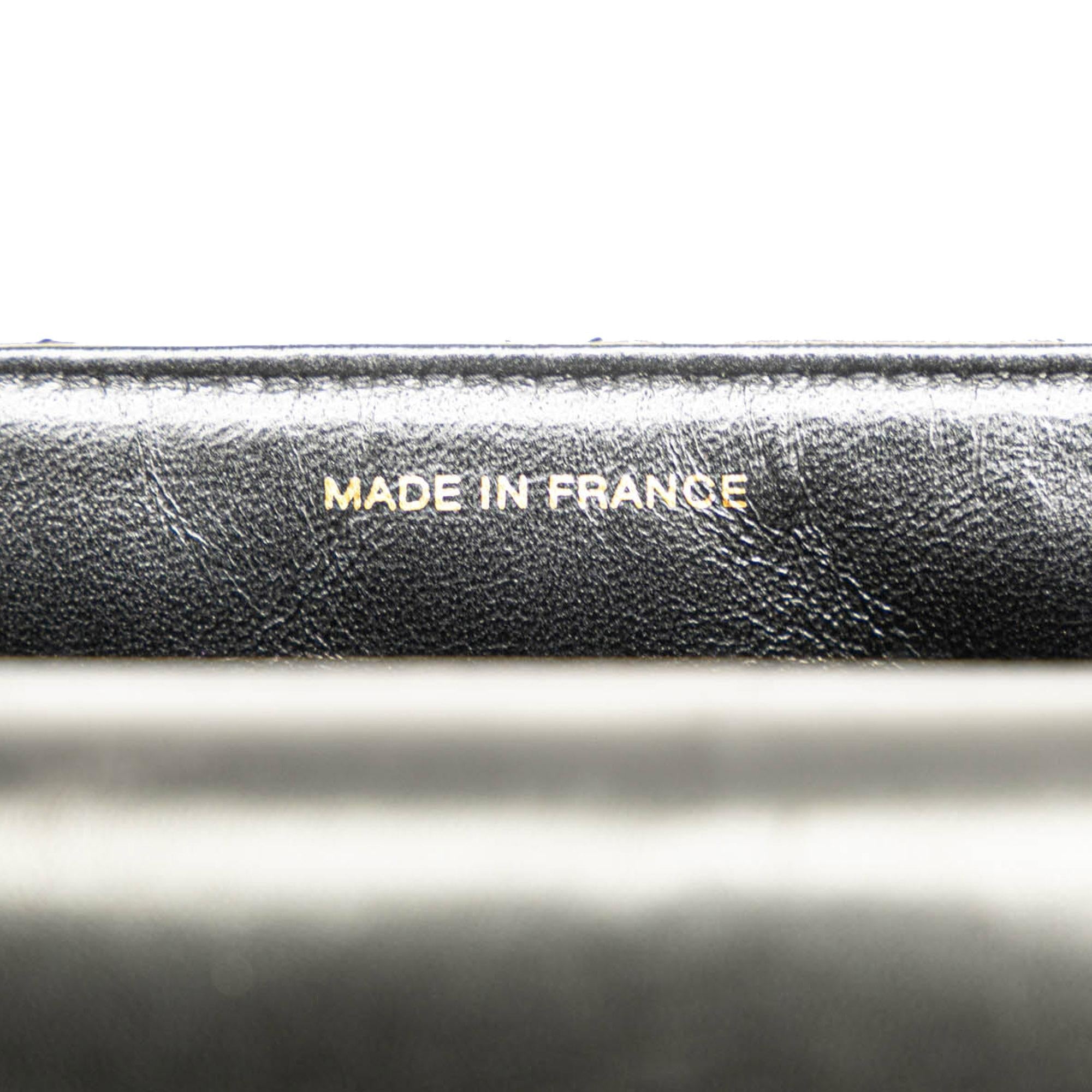 Chanel Medium Quilted Lambskin Border Single Flap (SHG-Tu2Hic)