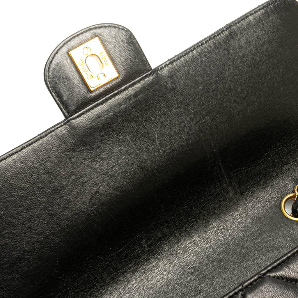 Chanel Medium Quilted Lambskin Border Single Flap (SHG-Tu2Hic)