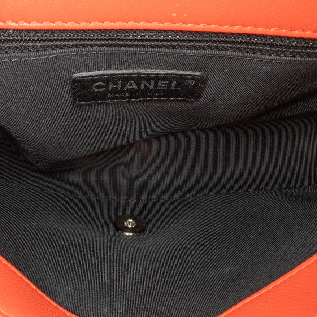 Chanel Medium Quilted Lambskin Cuba Color Flap (SHG-Knms3N)